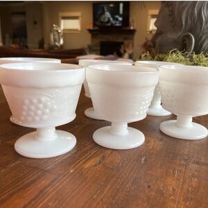 Vintage Anchor Hocking Grape & Leaf Milk Glass Footed Sherbet Bowl/Dish/Cup